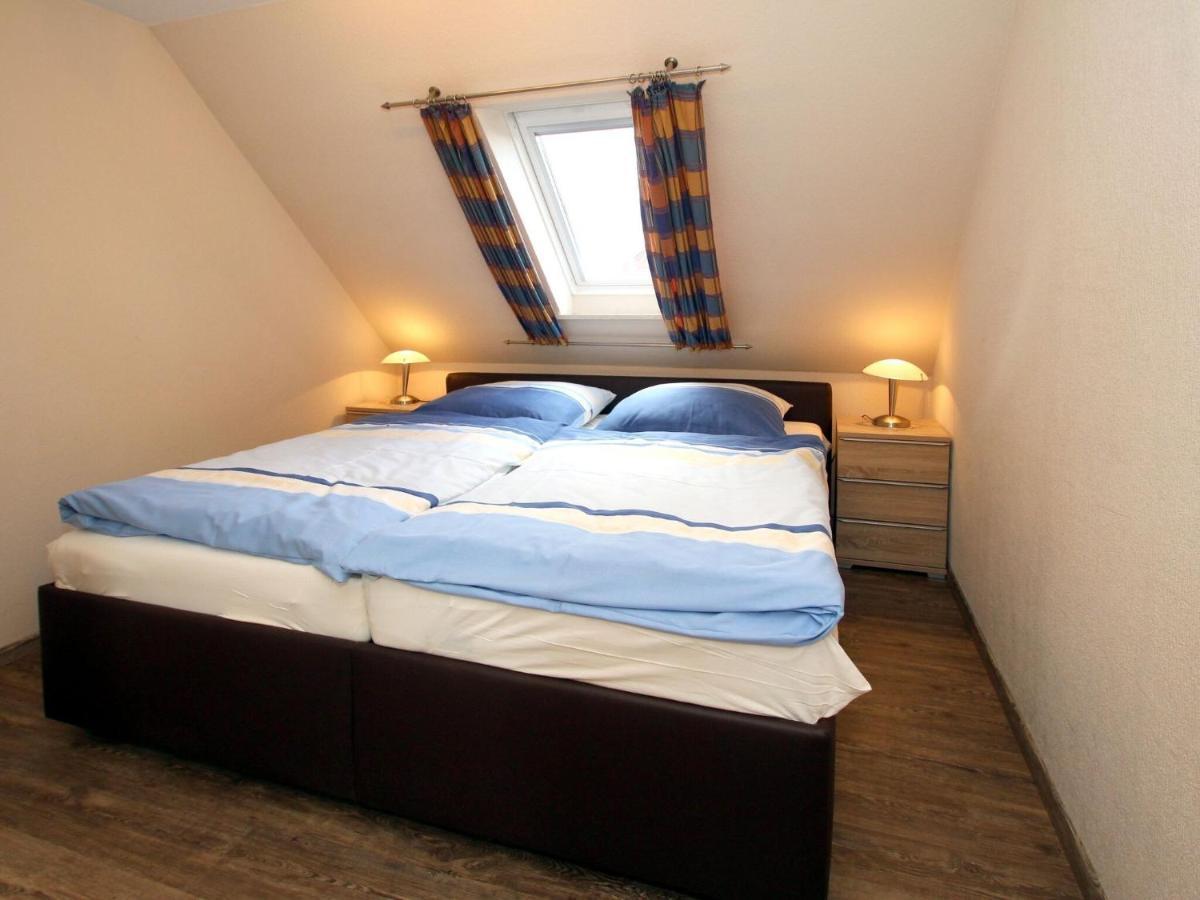 Cozy Terraced House Near The Beach Dornumersiel Esterno foto