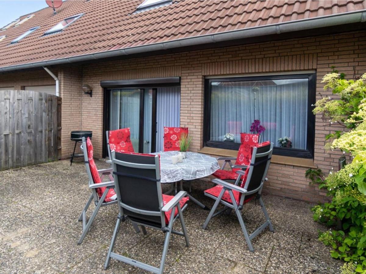 Cozy Terraced House Near The Beach Dornumersiel Esterno foto