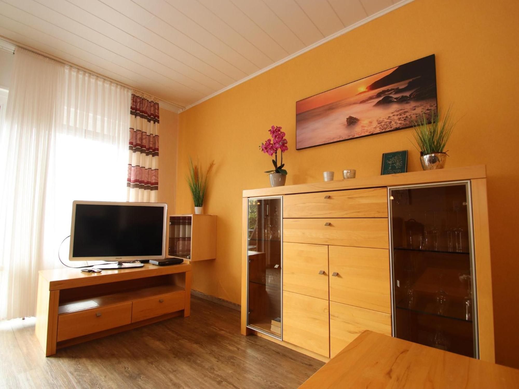 Cozy Terraced House Near The Beach Dornumersiel Esterno foto